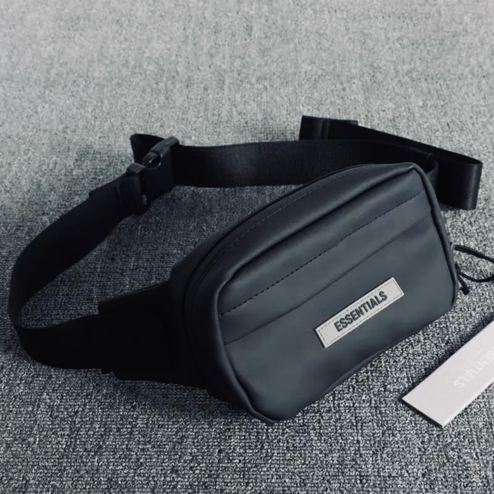 Essentials crossbody bag